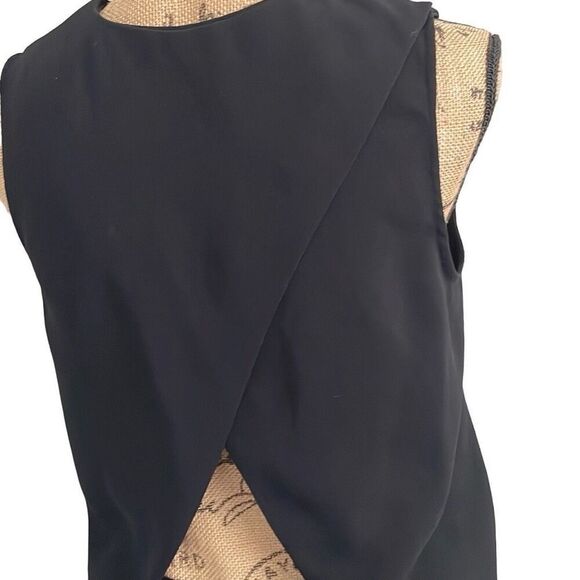 EUC! Club Monaco Sleeveless Black Flirty Open Back Romper - Size 0 - Picture 8 of 12
